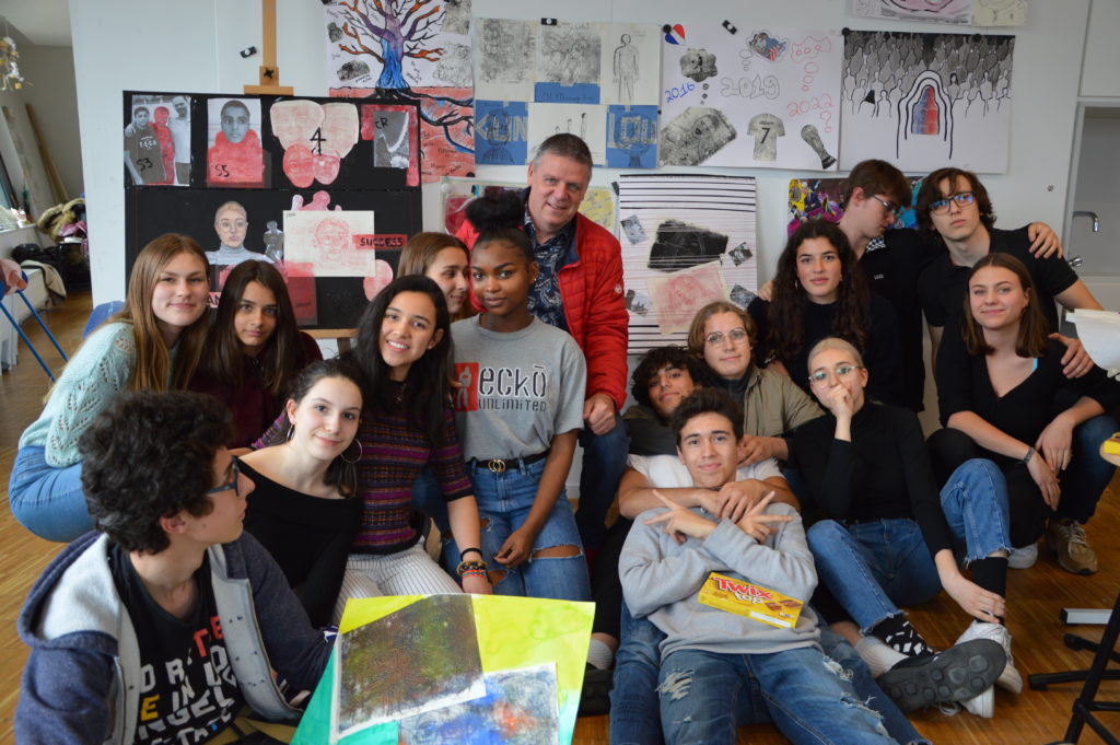 Workshop avec des filles du foyer dApprentis dAuteuil École